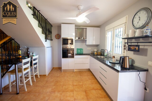 ILL5V01: Villa for Sale in Illar, Almería