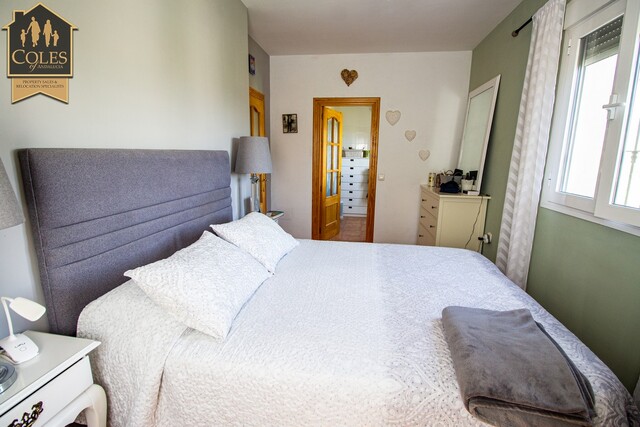 ILL5V01: Villa for Sale in Illar, Almería