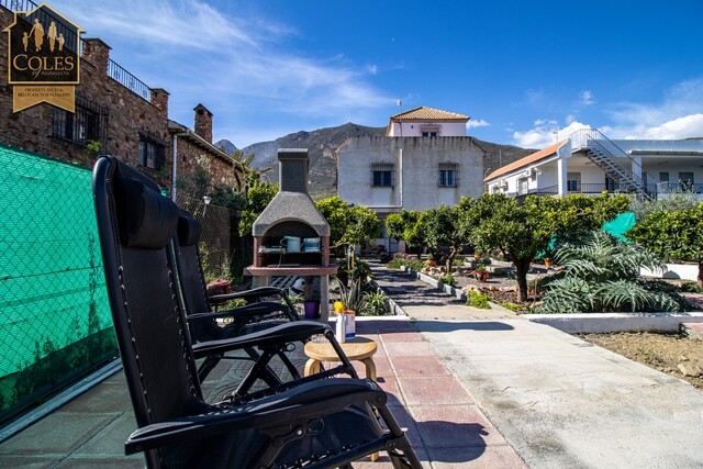ILL5V01: Villa for Sale in Illar, Almería