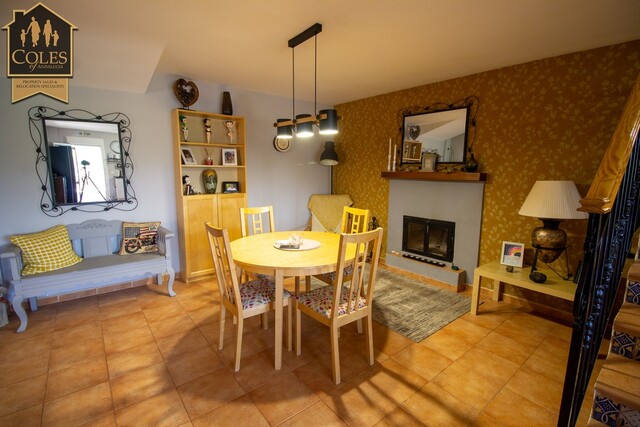 ILL5V01: Villa for Sale in Illar, Almería