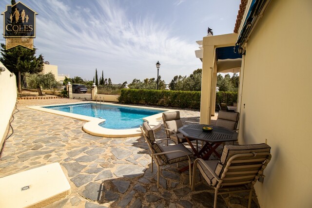 CAR3V10: Villa for Sale in Cariatiz, Almería