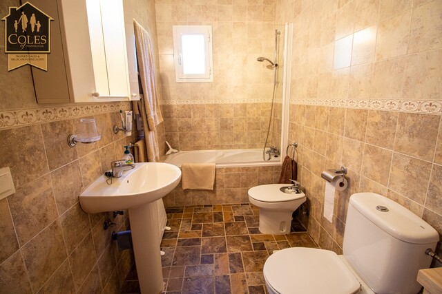 CAR3V10: Villa for Sale in Cariatiz, Almería