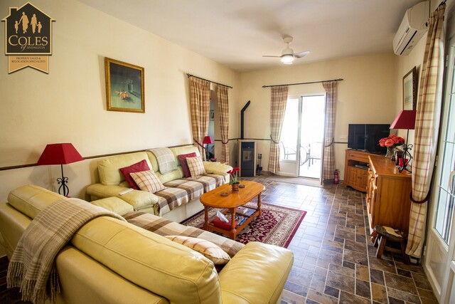 CAR3V10: Villa for Sale in Cariatiz, Almería