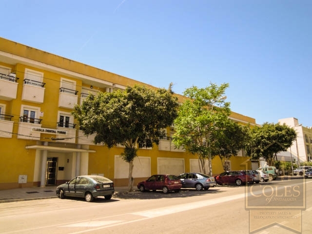 TUR3A47: Apartment for Sale in Turre, Almería