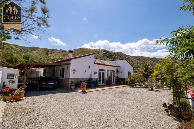 ARB3VLL14: Villa for Sale in Arboleas, Almería
