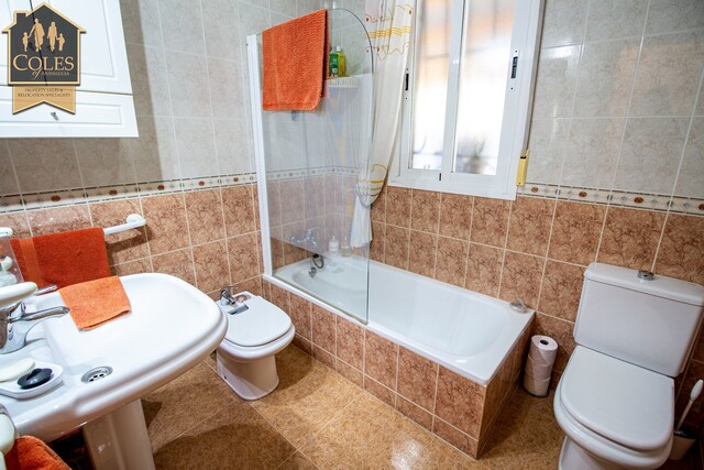ARB3VLL14: Villa for Sale in Arboleas, Almería