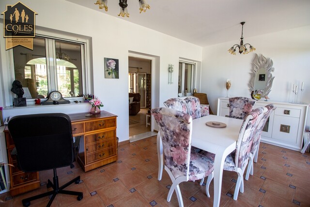 ARB3VLL14: Villa for Sale in Arboleas, Almería