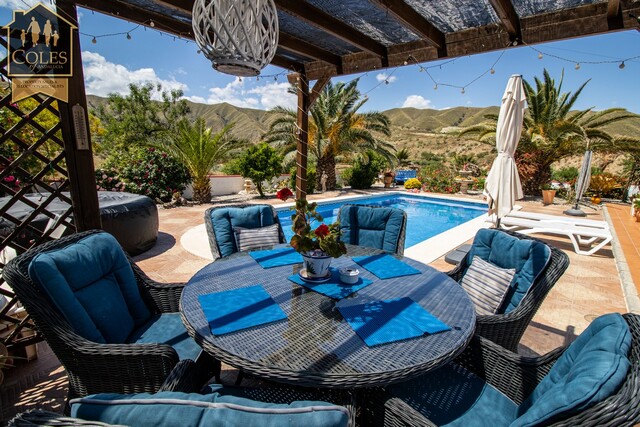 ARB3VLL14: Villa for Sale in Arboleas, Almería