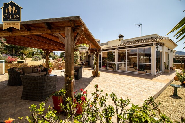 GAL3VHN14: Villa for Sale in Los Gallardos, Almería