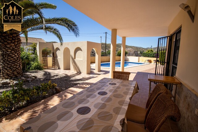 ARB3VLP49: Villa for Sale in Arboleas, Almería