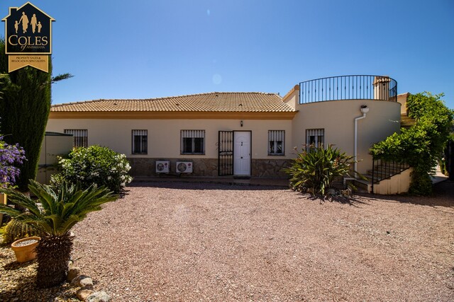 ARB3VLP49: Villa for Sale in Arboleas, Almería