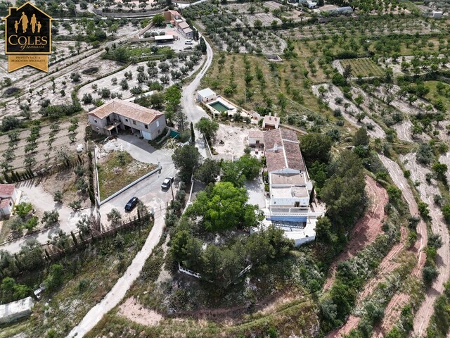 RUB7C01: Cortijo for Sale in Velez Rubio, Almería