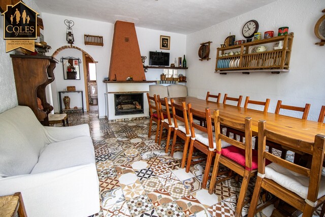 RUB7C01: Cortijo for Sale in Velez Rubio, Almería