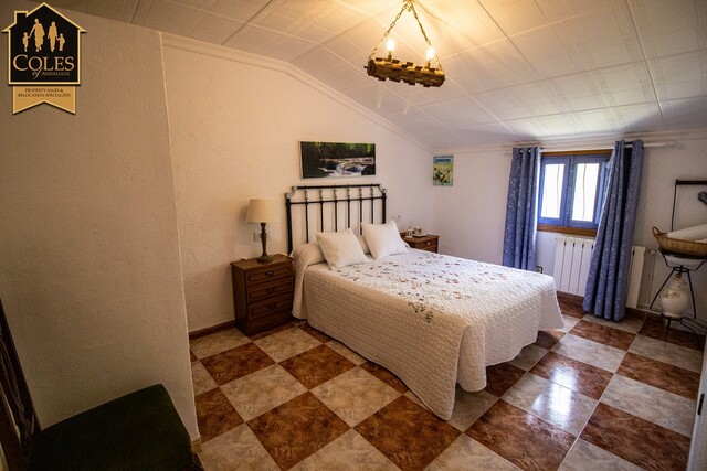RUB7C01: Cortijo for Sale in Velez Rubio, Almería