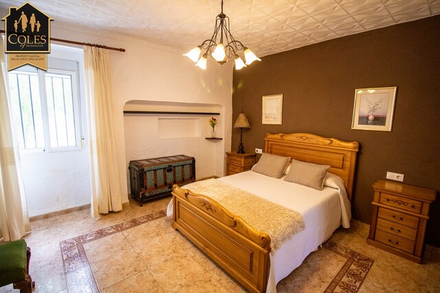 RUB7C01: Cortijo for Sale in Velez Rubio, Almería