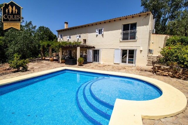CGR5V02: Villa for Sale in El Cortijo Grande, Almería