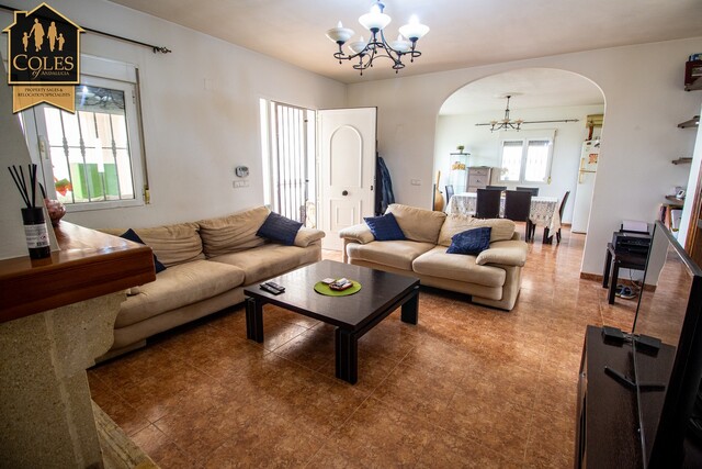 ALB3V30: Villa for Sale in Albox, Almería