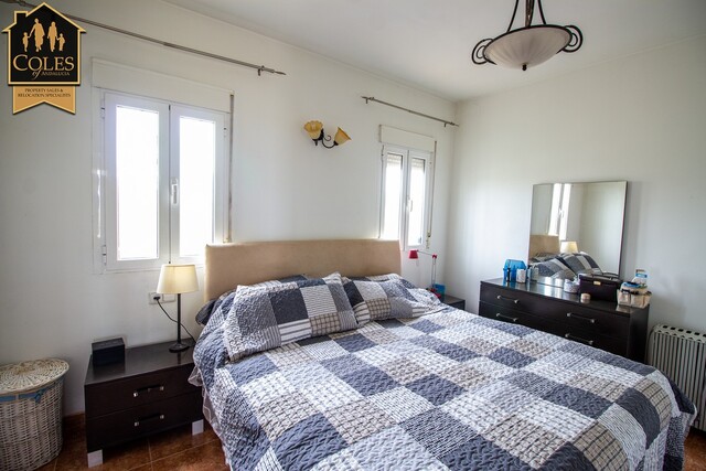 ALB3V30: Villa for Sale in Albox, Almería
