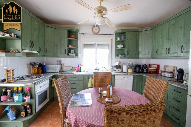 ALB3V30: Villa for Sale in Albox, Almería