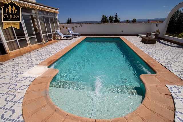 ALB3V30: Villa for Sale in Albox, Almería