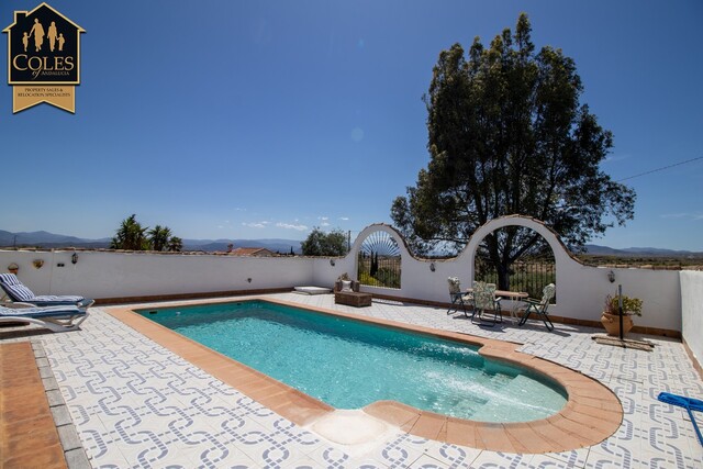 ALB3V30: Villa for Sale in Albox, Almería