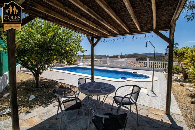 ARB3VLP50: Villa for Sale in Arboleas, Almería