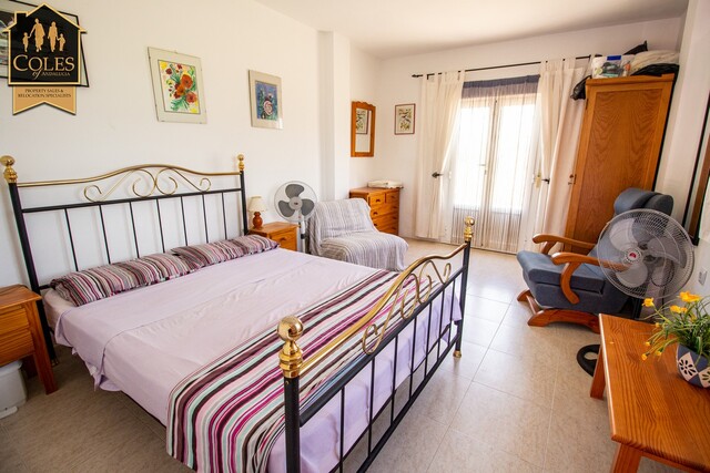 ARB3VLP50: Villa for Sale in Arboleas, Almería