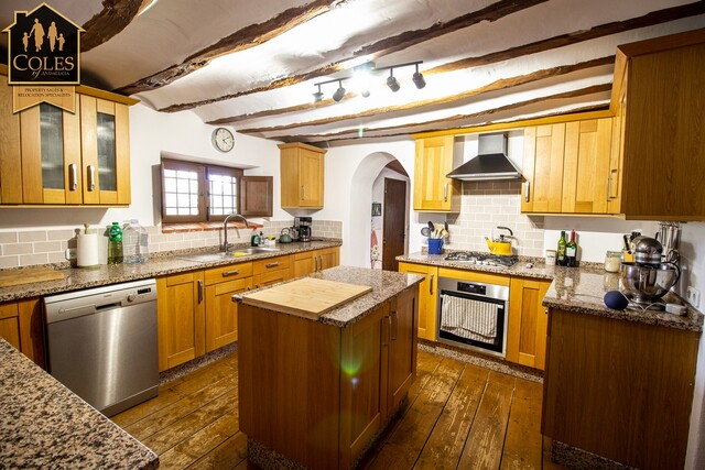 BLA8C01: Cortijo for Sale in Velez Blanco, Almería