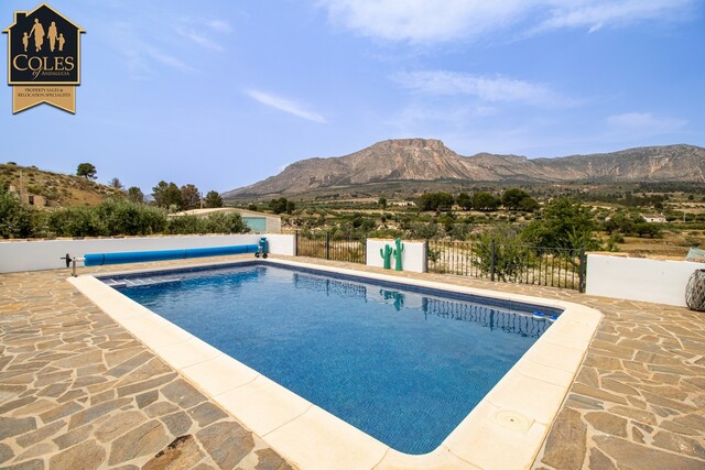 BLA8C01: Cortijo for Sale in Velez Blanco, Almería