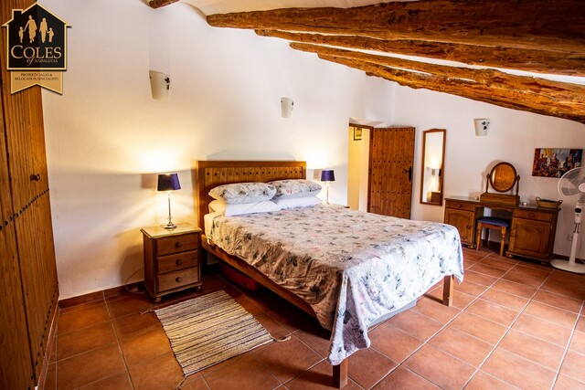 BLA8C01: Cortijo for Sale in Velez Blanco, Almería
