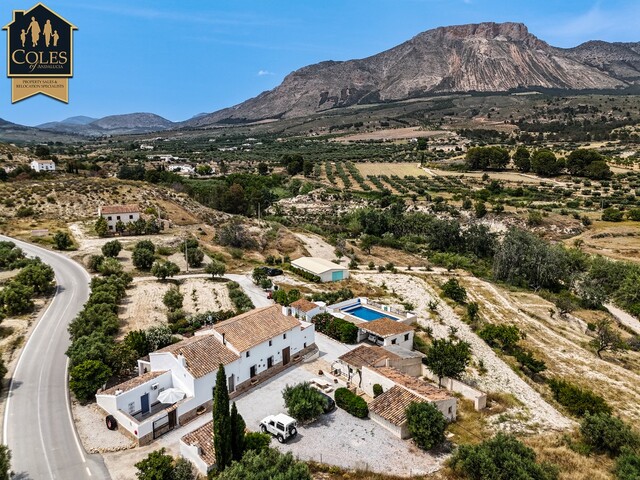 Cortijo in Velez Blanco, Almería