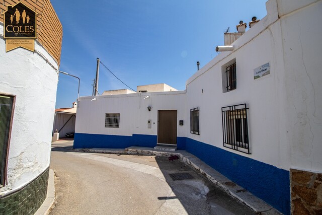 SOR5T01: Town house for Sale in La Huelga, Almería