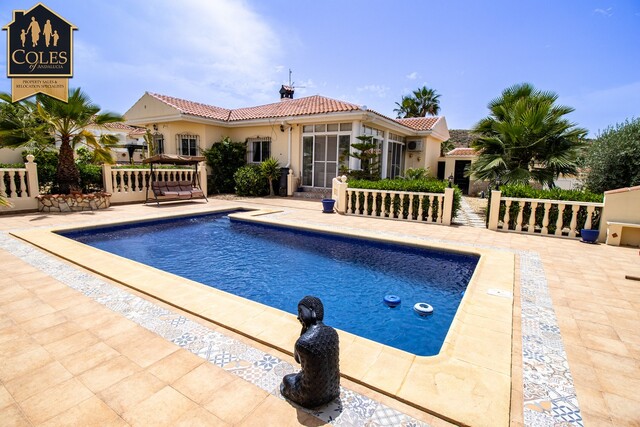 ARB3VG29: Villa for Sale in Arboleas, Almería