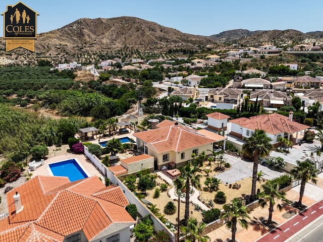 ARB3VG29: Villa for Sale in Arboleas, Almería