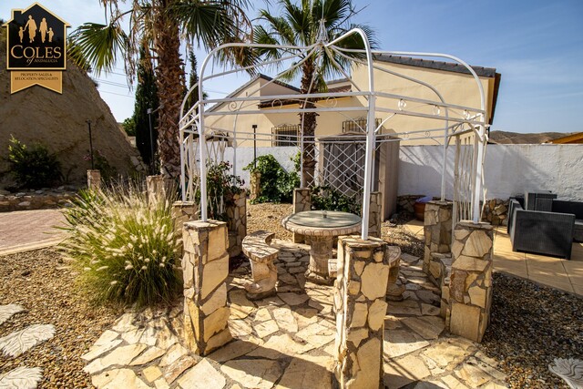 ARB3VC53: Villa for Sale in Arboleas, Almería