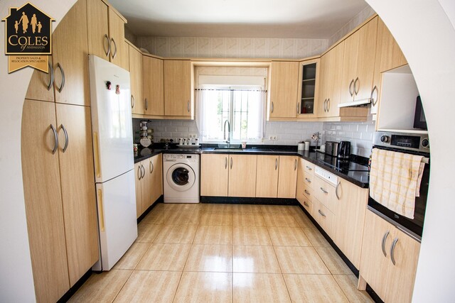 ARB3VC53: Villa for Sale in Arboleas, Almería