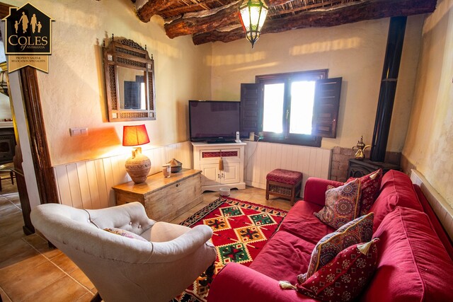 HUE5C04: Cortijo for Sale in Huercal-Overa, Almería