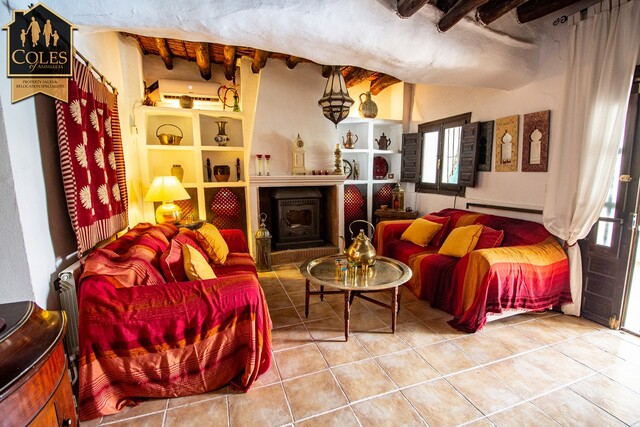 HUE5C04: Cortijo for Sale in Huercal-Overa, Almería