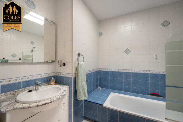 TUR2V23: Villa for Sale in Turre, Almería