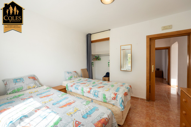 TUR2V23: Villa for Sale in Turre, Almería