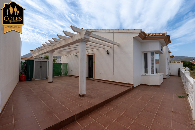 TUR2V23: Villa for Sale in Turre, Almería