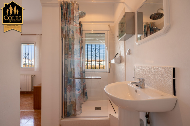 TUR2V23: Villa for Sale in Turre, Almería