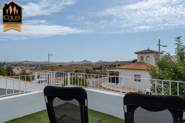 TUR2V23: Villa for Sale in Turre, Almería