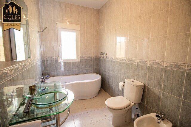 ARB3VH35: Villa for Sale in Arboleas, Almería