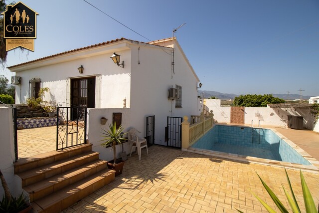GAL5V06: Villa for Sale in Los Gallardos, Almería
