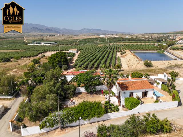 GAL5V06: Villa for Sale in Los Gallardos, Almería