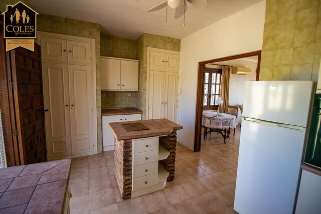 GAL5V06: Villa for Sale in Los Gallardos, Almería