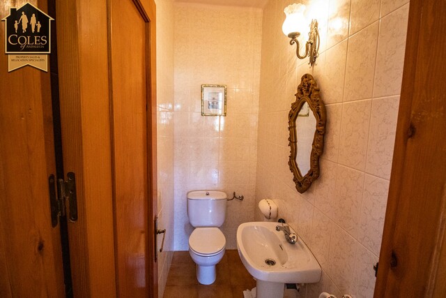 GAL5V06: Villa for Sale in Los Gallardos, Almería