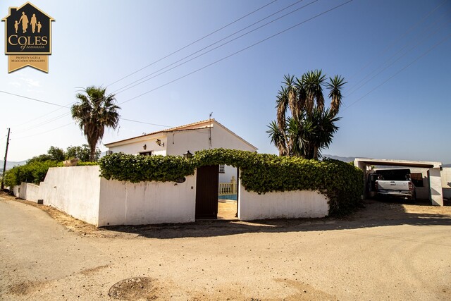 GAL5V06: Villa for Sale in Los Gallardos, Almería