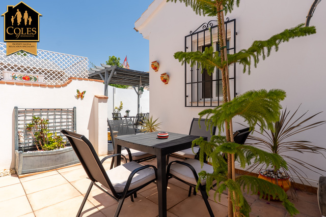 ARB3VL38: Villa for Sale in Arboleas, Almería